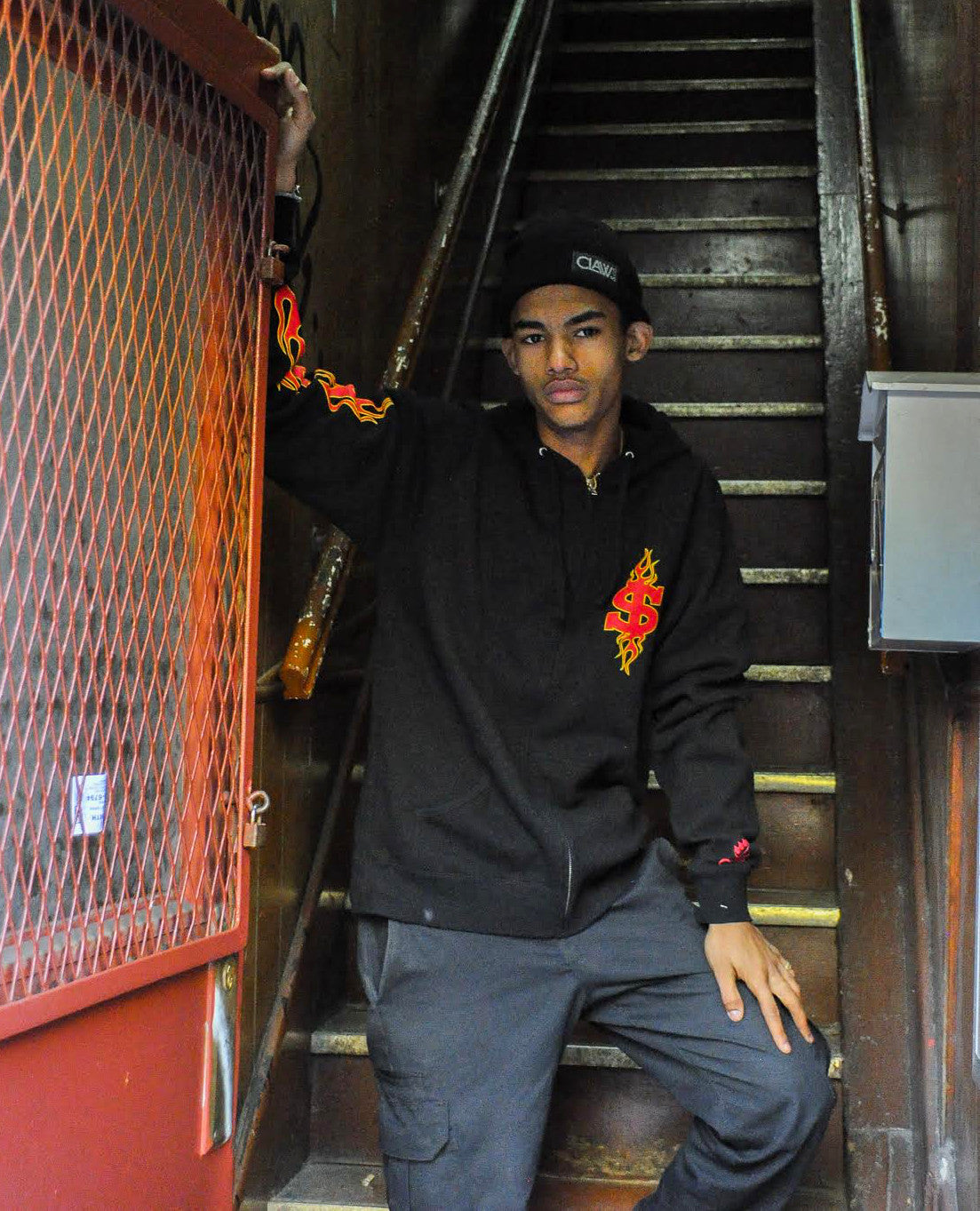 FUEGO ZIP HOODIE