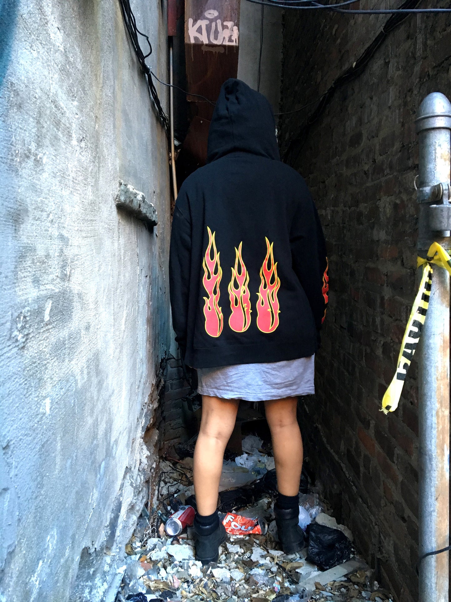 FUEGO ZIP HOODIE